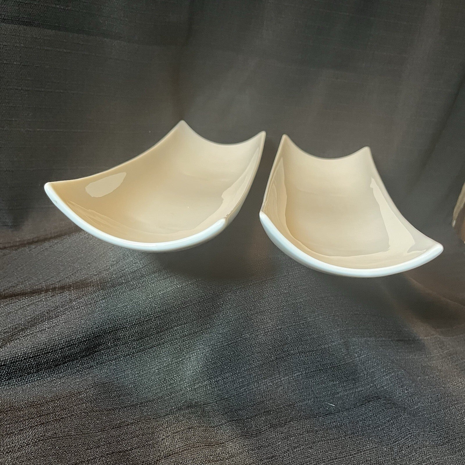 Sushi Curved Tray White 14” X 7.75” Red Vanilla Set Of 2