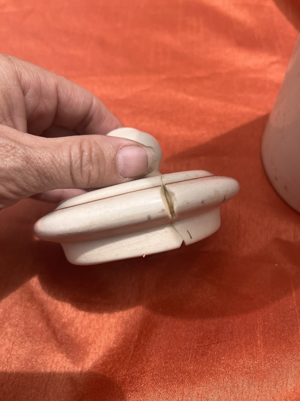 Hartstone Stoneware Container  Cheyenne Print 1983. LID CRACKED!!!