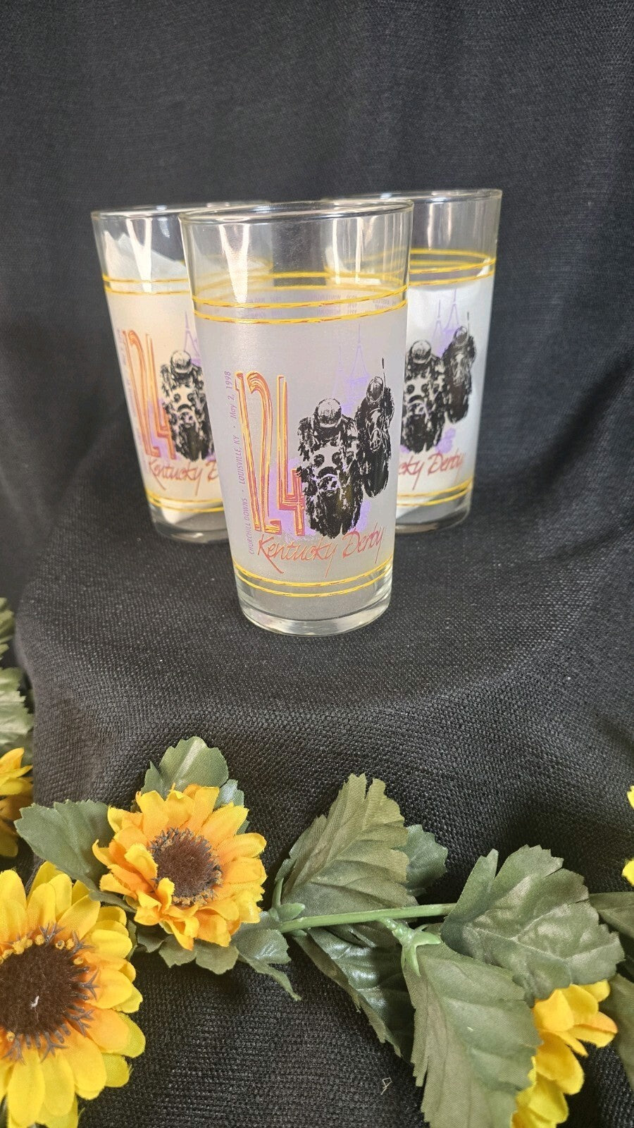 1998 Kentucky Derby 124th Churchill Downs Louisville Official Glass May 2, 1998