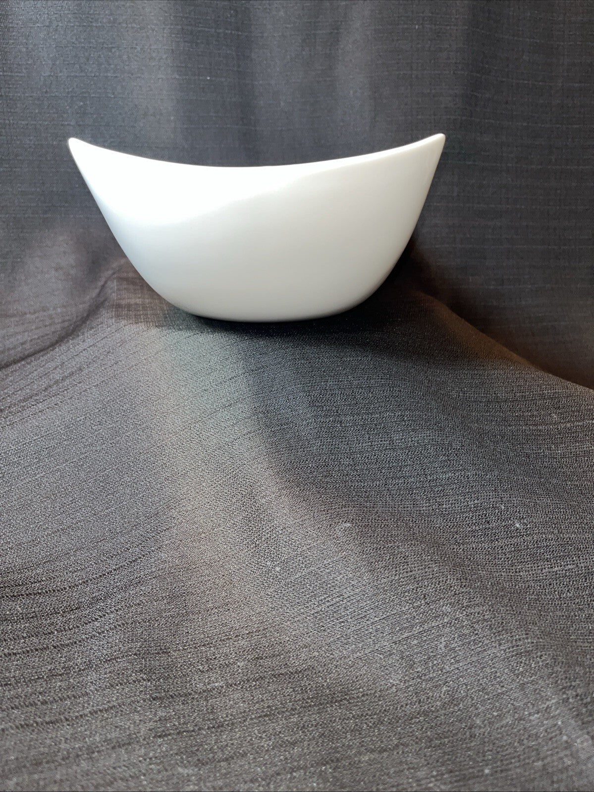 U Boat Serving  Bowl Size 13.25 X 6.5. 48 Oz . Vanilla Fare, Red Vanilla
