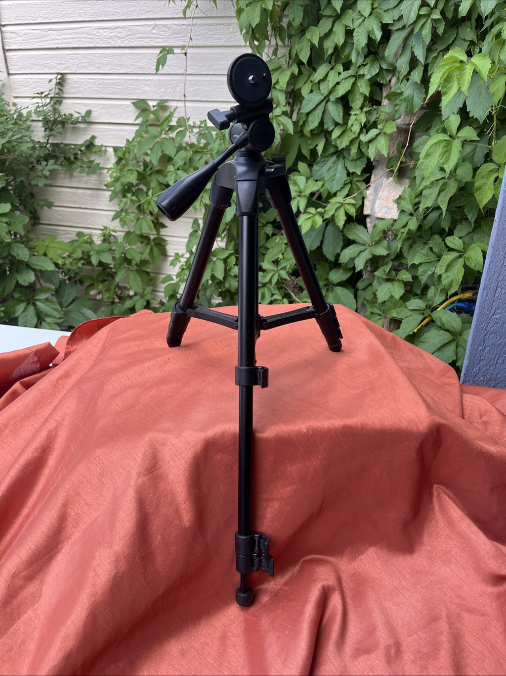 SONY VCT-R100 Pro Tripod Pan Tilt Black