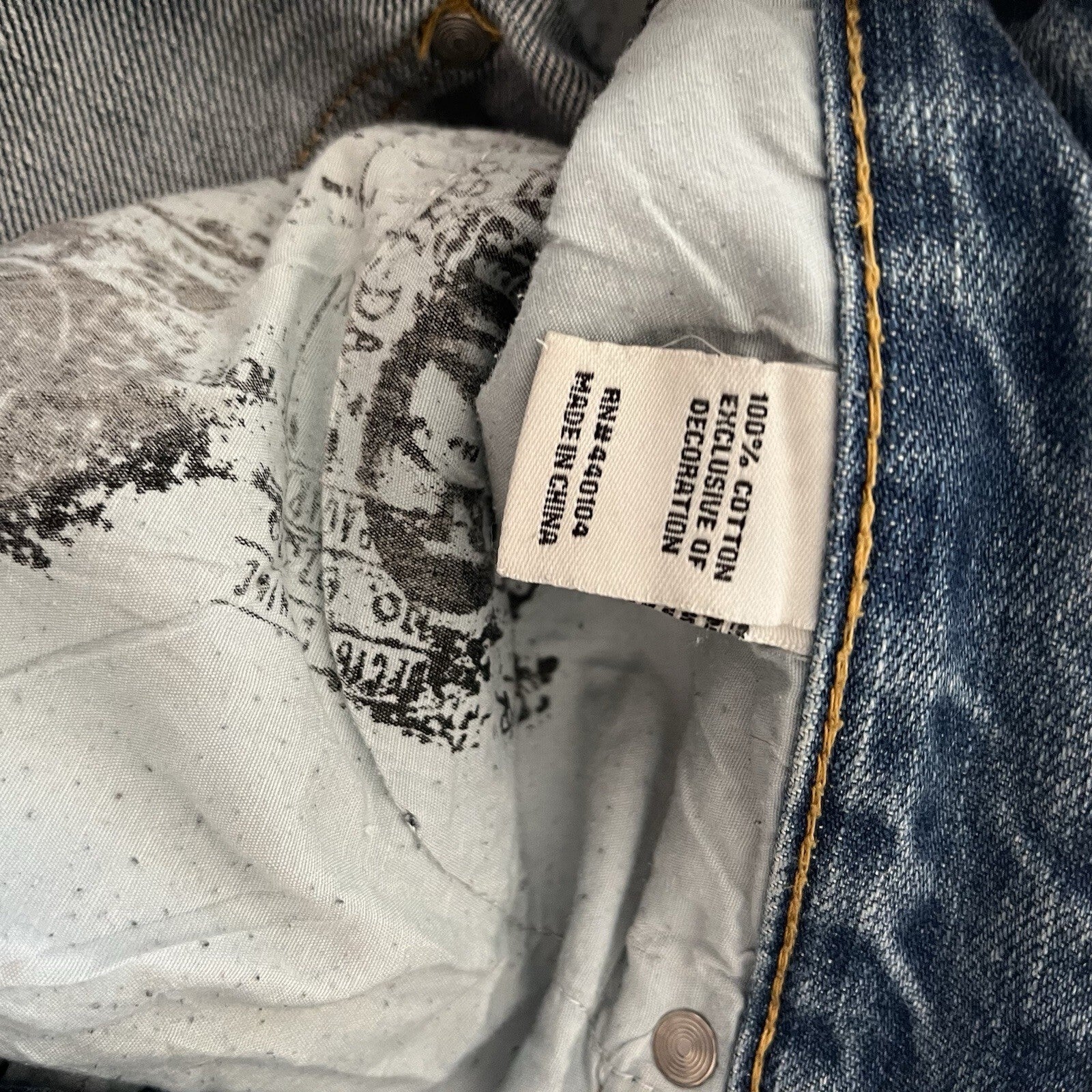 Mens Decibel Jeans 40/34 . Fashionably ripped in extra pockets