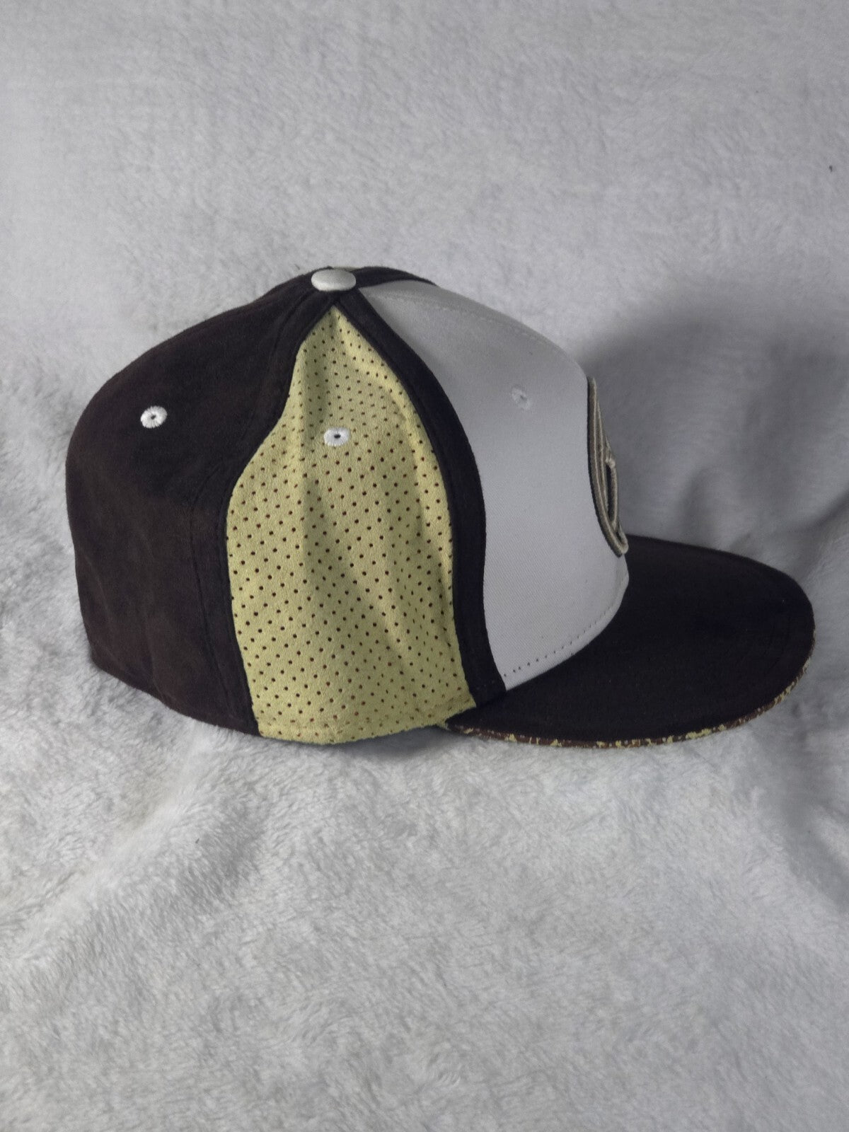 Denver Nuggets Team Logo White And Leopard Print Trucker Snapback