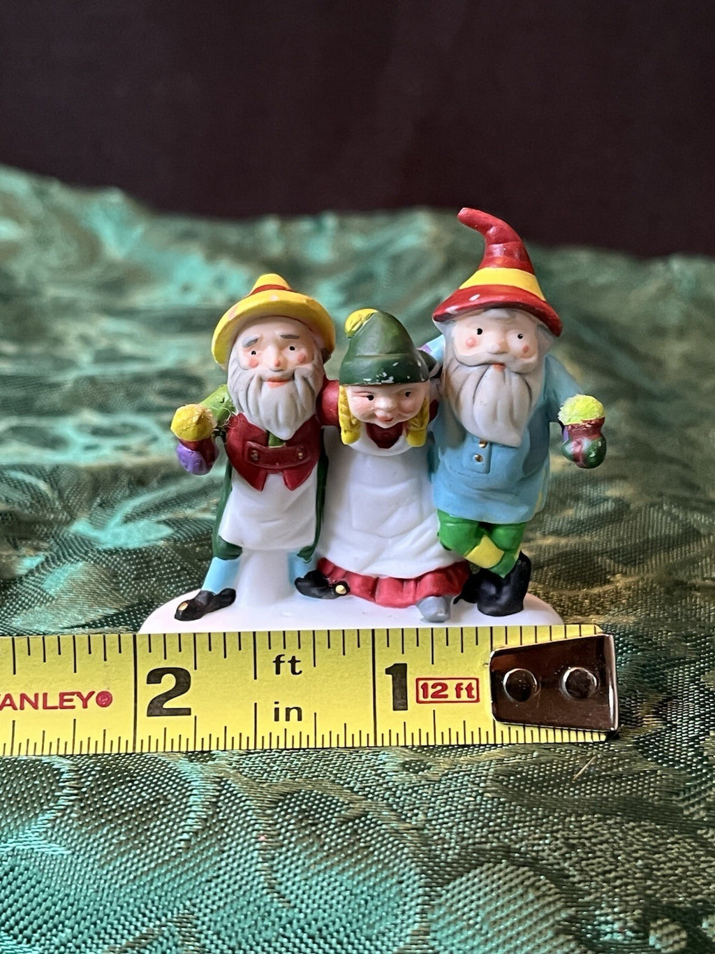 Dept 56 Christmas Snow Cone 3 Elf Elves 1 Figurine Only IMPERFECTIONS See Photos