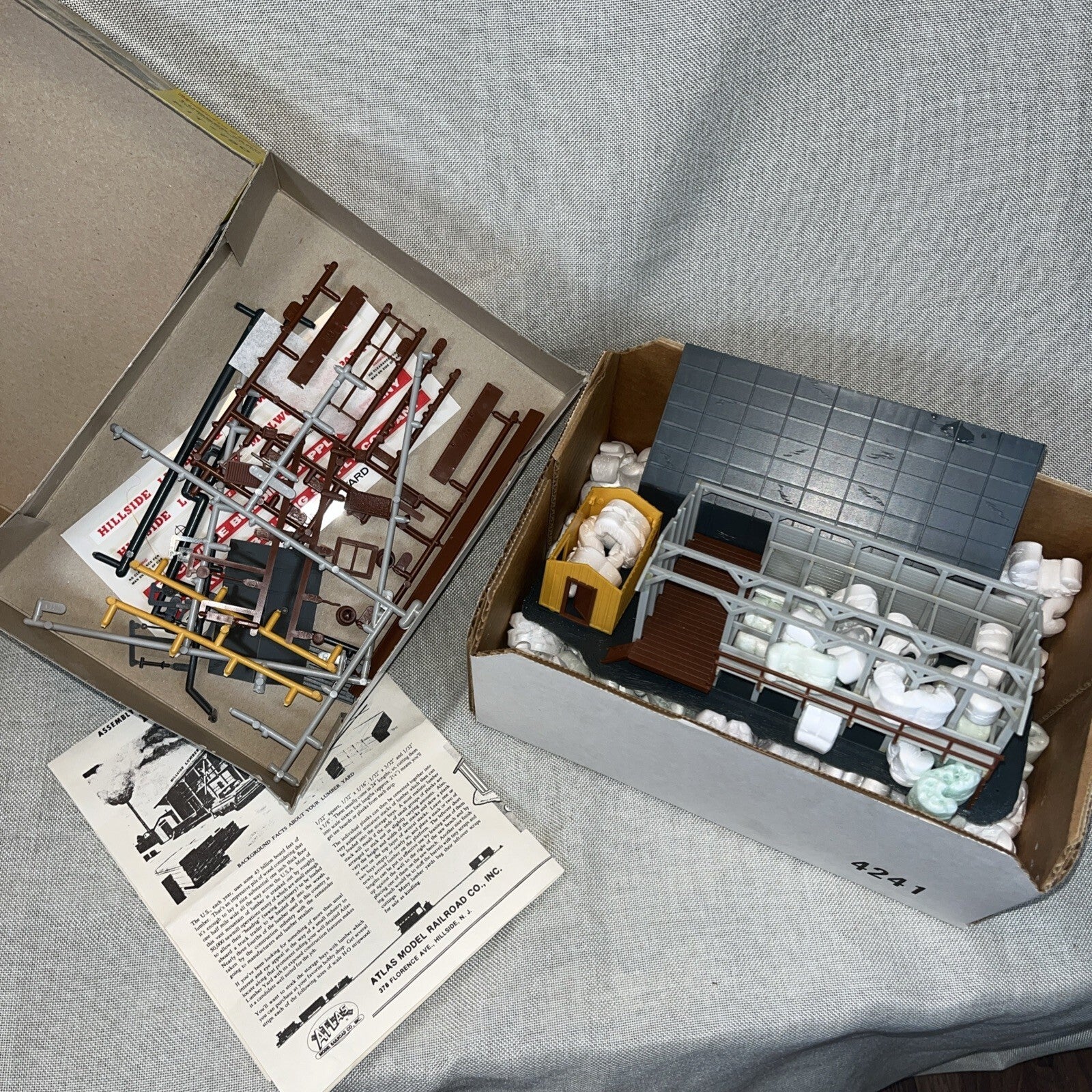 Antique Vintage Ho Atlas Lumber Yard & Office Building Kit #750 Partially Built
