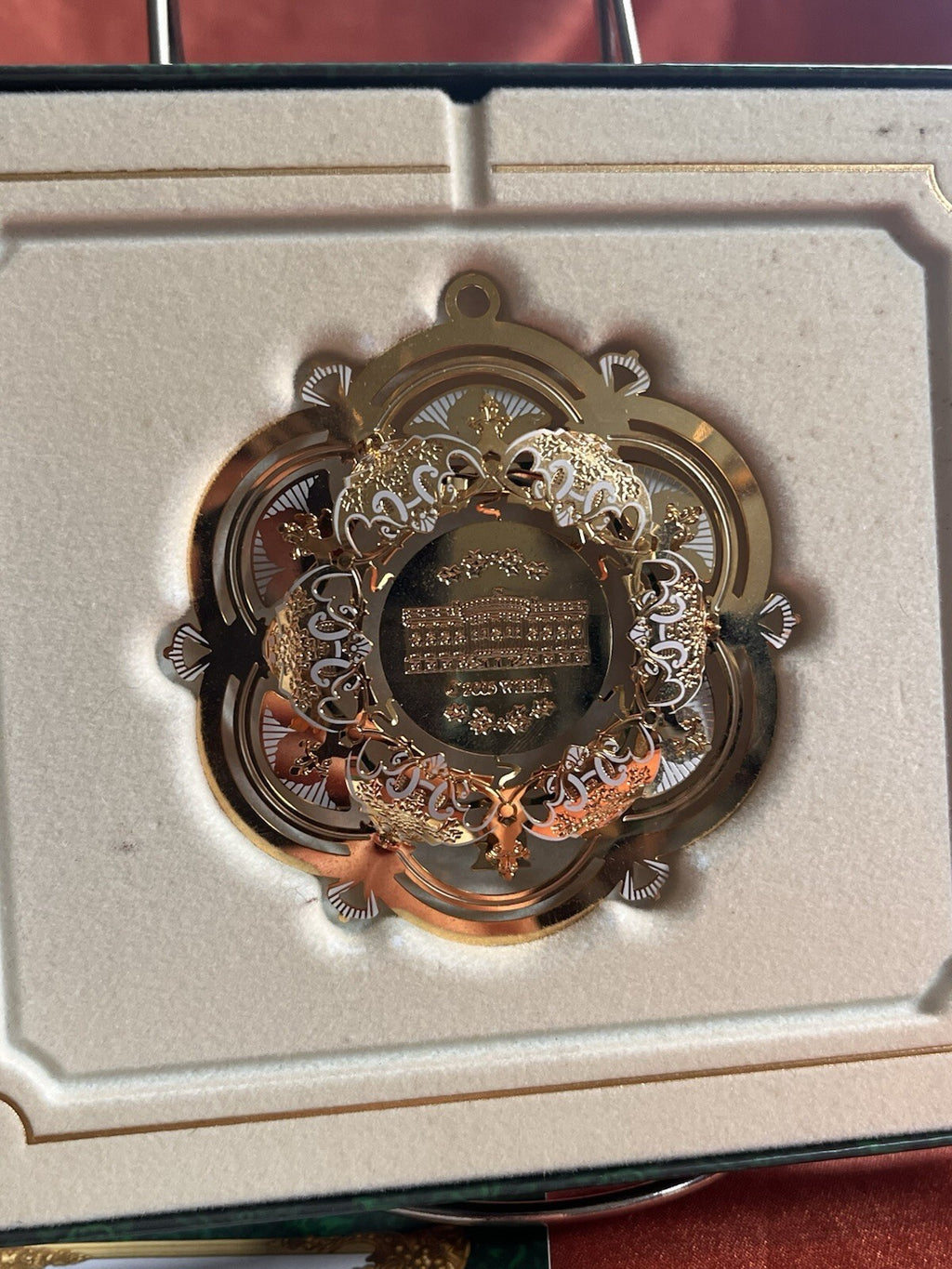 2005 The White House Historical Association Christmas Ornament with Box