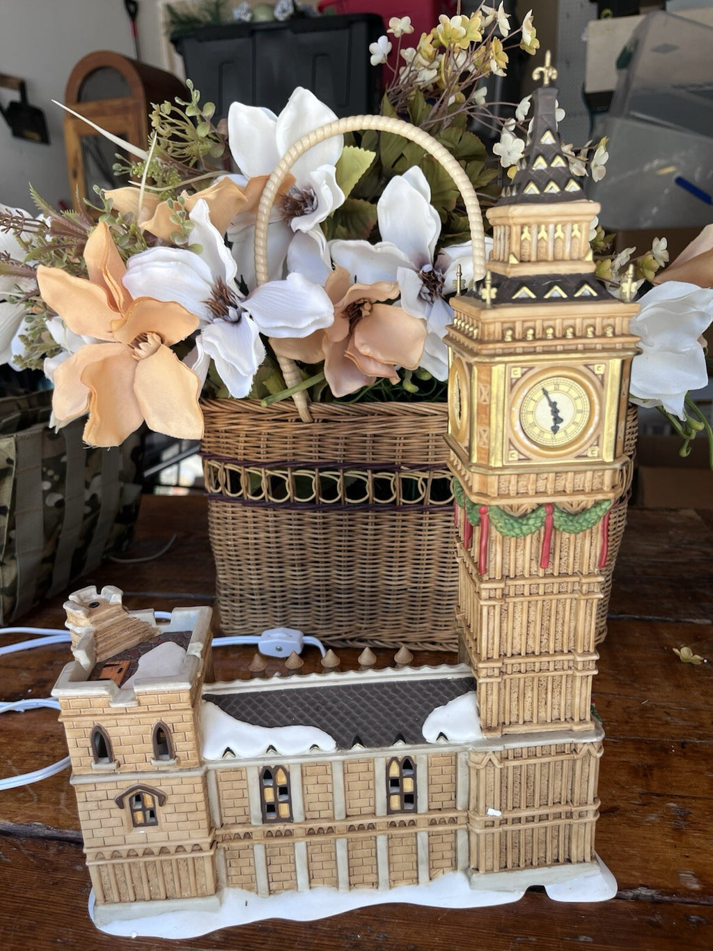 Big Ben Illuminated Ceramic Christmas Village Building Set Painted 2-Piece