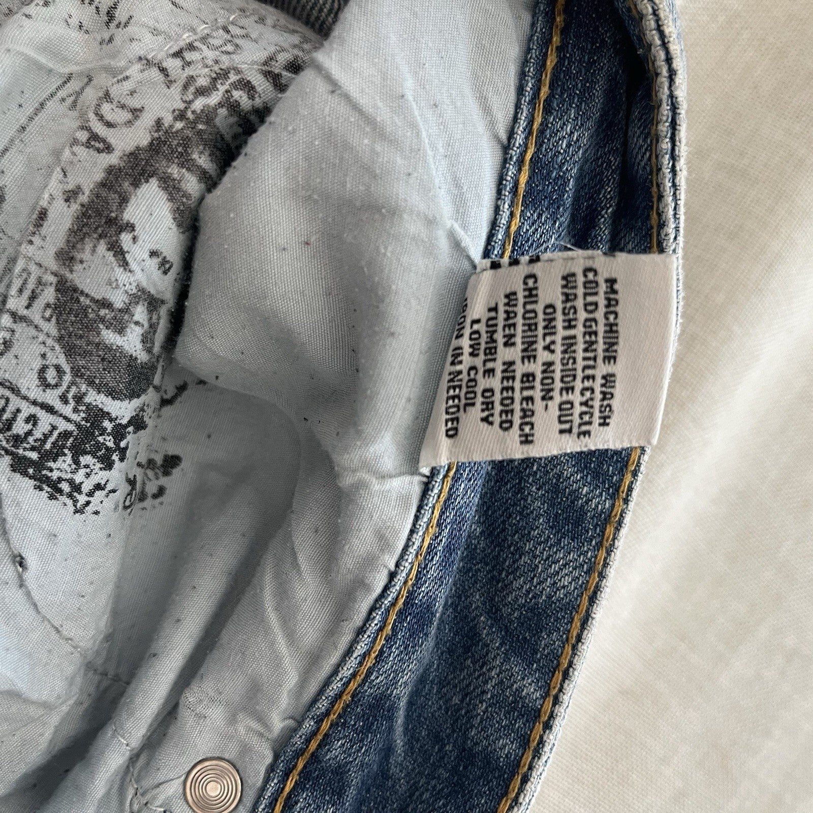 Mens Decibel Jeans 40/34 . Fashionably ripped in extra pockets