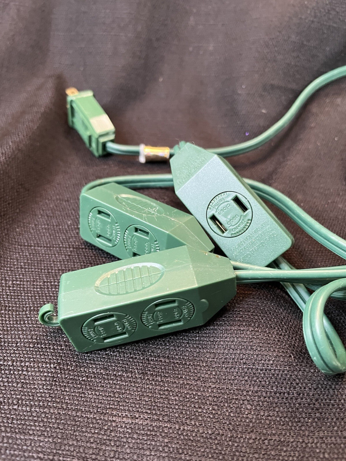 Lighted Foot Switch Extension Cord 12 ft 3 Outlets. Great For Xmas Village