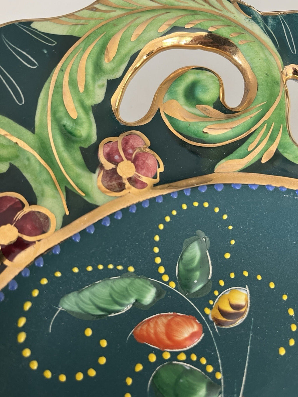 VINTAGE H BEQUET QUAREGNON MAJOLICA HANDPAINTED HUMMING BIRD PLATTER