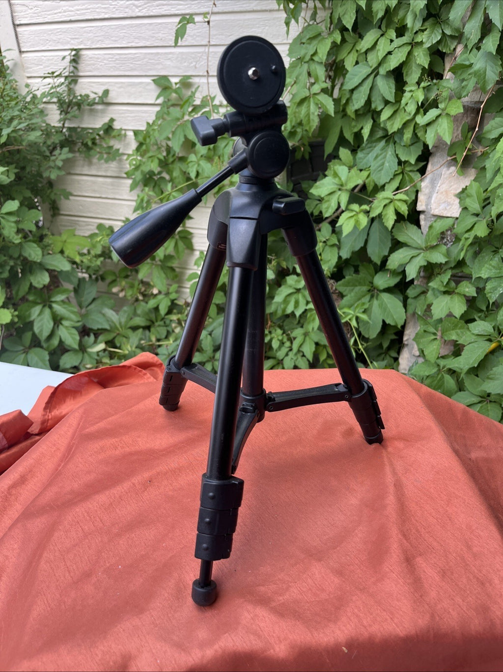 SONY VCT-R100 Pro Tripod Pan Tilt Black