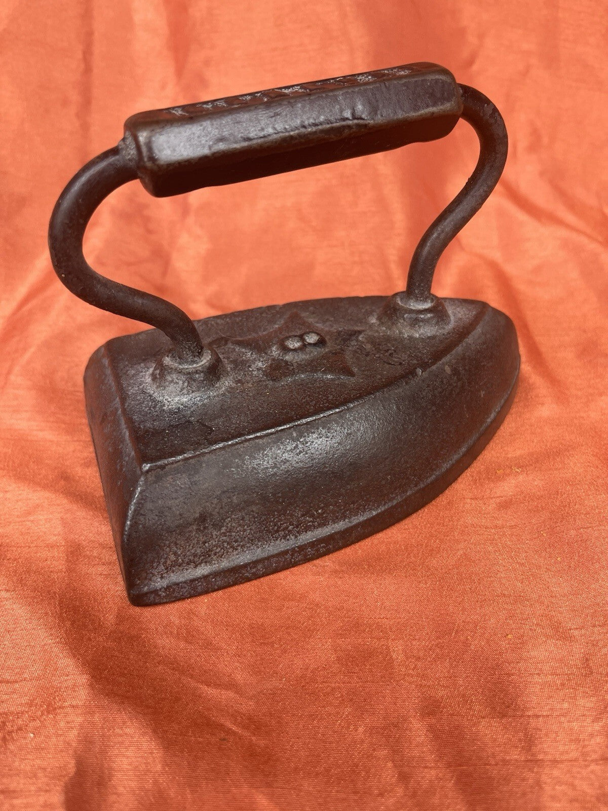 Vintage Cast Iron - GENEVA, ILL.  Star No. 8- Iron
