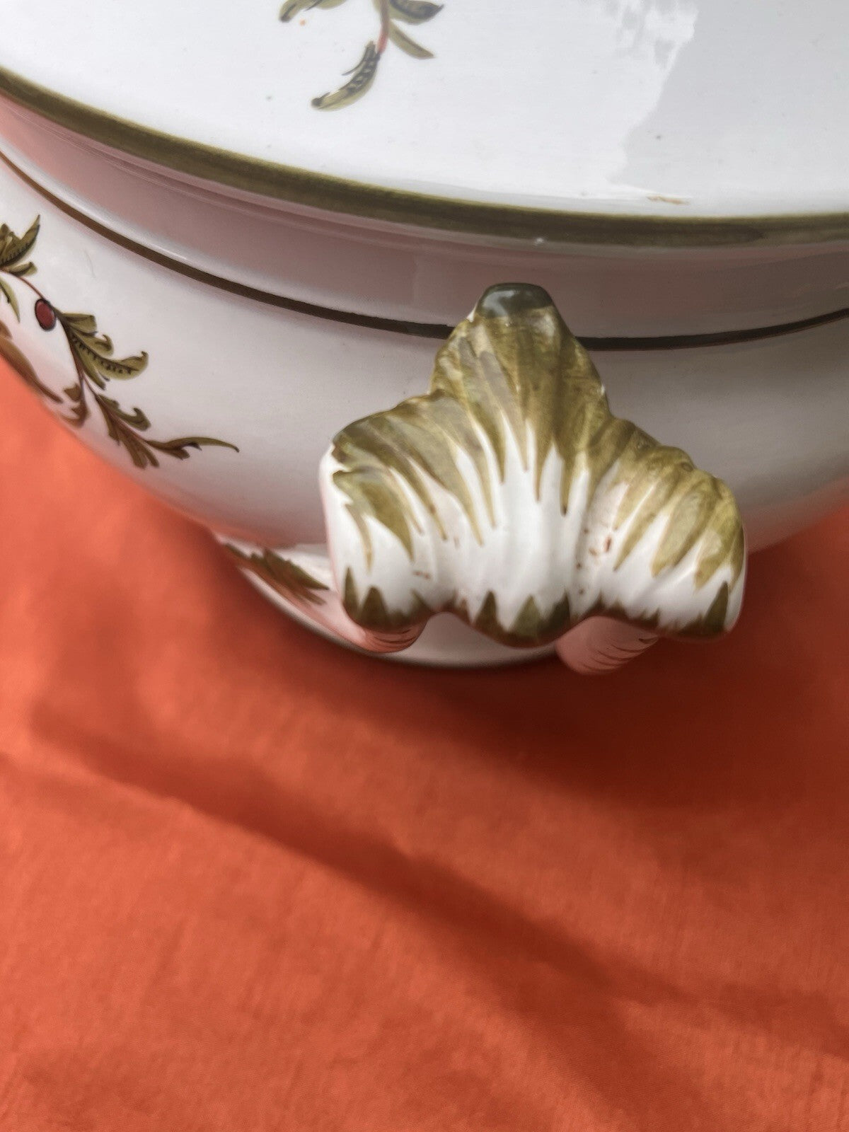 Vintage Soup Tureen Vintage. Floral Design. No Laddle****Made In Italy