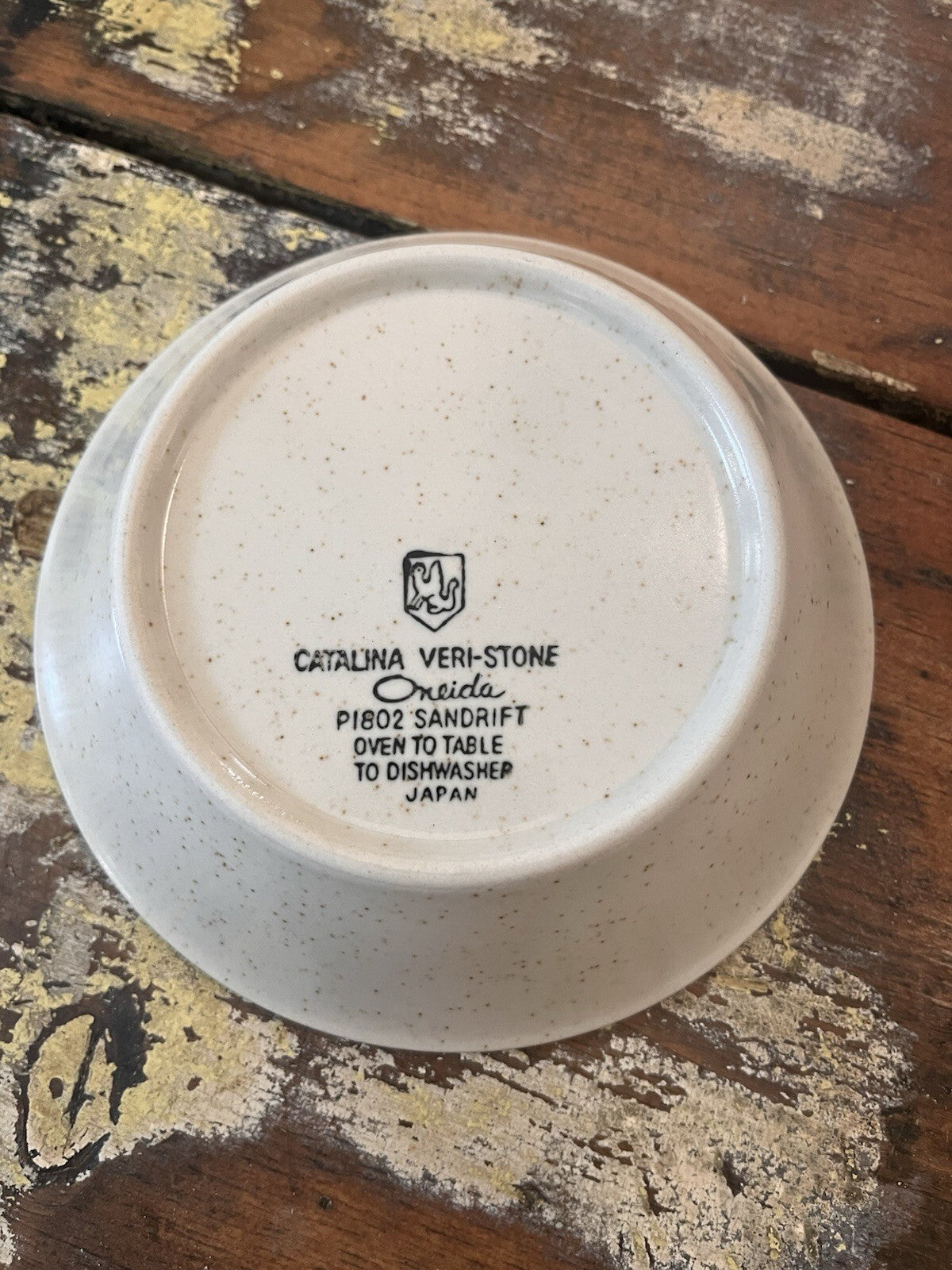 Oneida Catalina Veri- Stone cereal/soup bowl #P1802 Sandrift