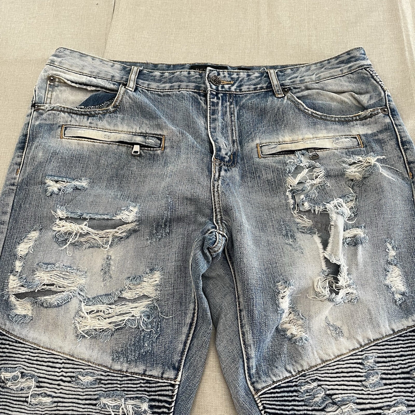 Mens Decibel Jeans 40/34 . Fashionably ripped in extra pockets