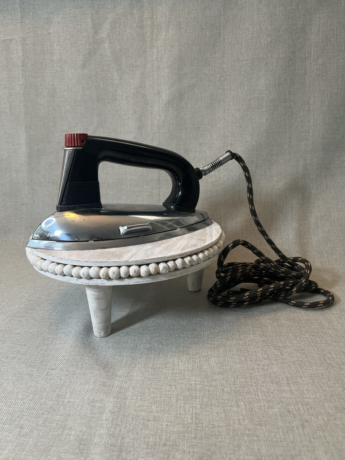 Rare General Mills Chrome & Black Vintage Electric Clothes Iron Tested 3 lbs