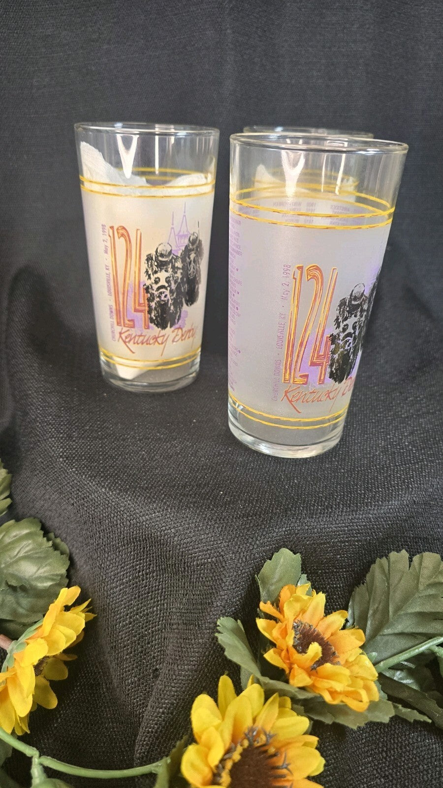1998 Kentucky Derby 124th Churchill Downs Louisville Official Glass May 2, 1998