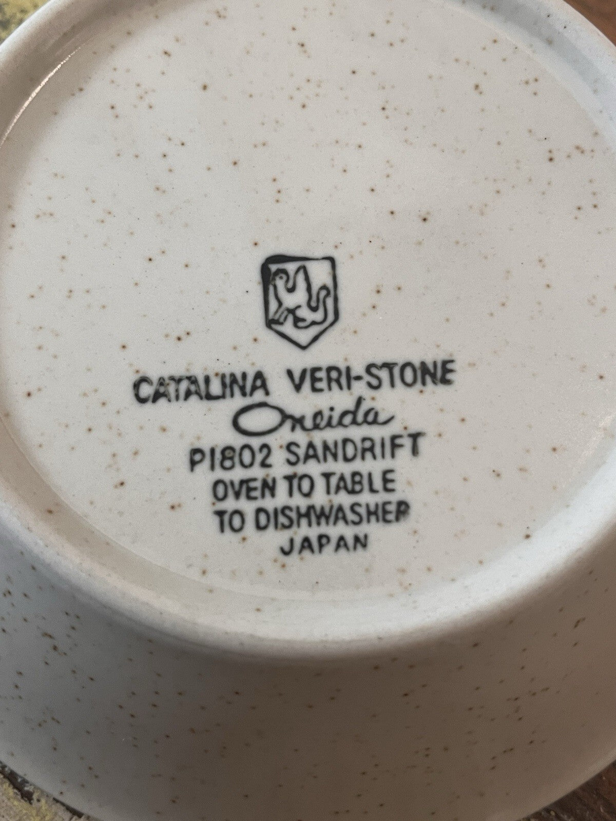 Oneida Catalina Veri- Stone cereal/soup bowl #P1802 Sandrift