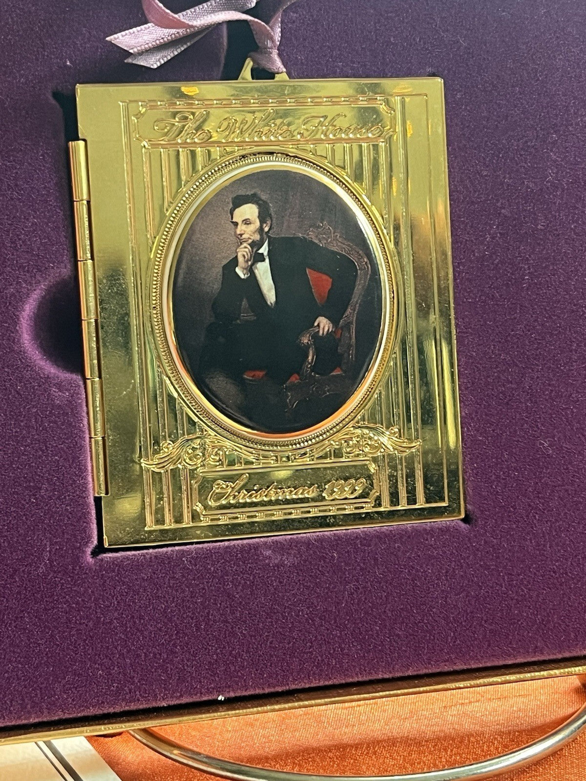 The White House Historical Association Abraham Lincoln 1999 Christmas Ornament