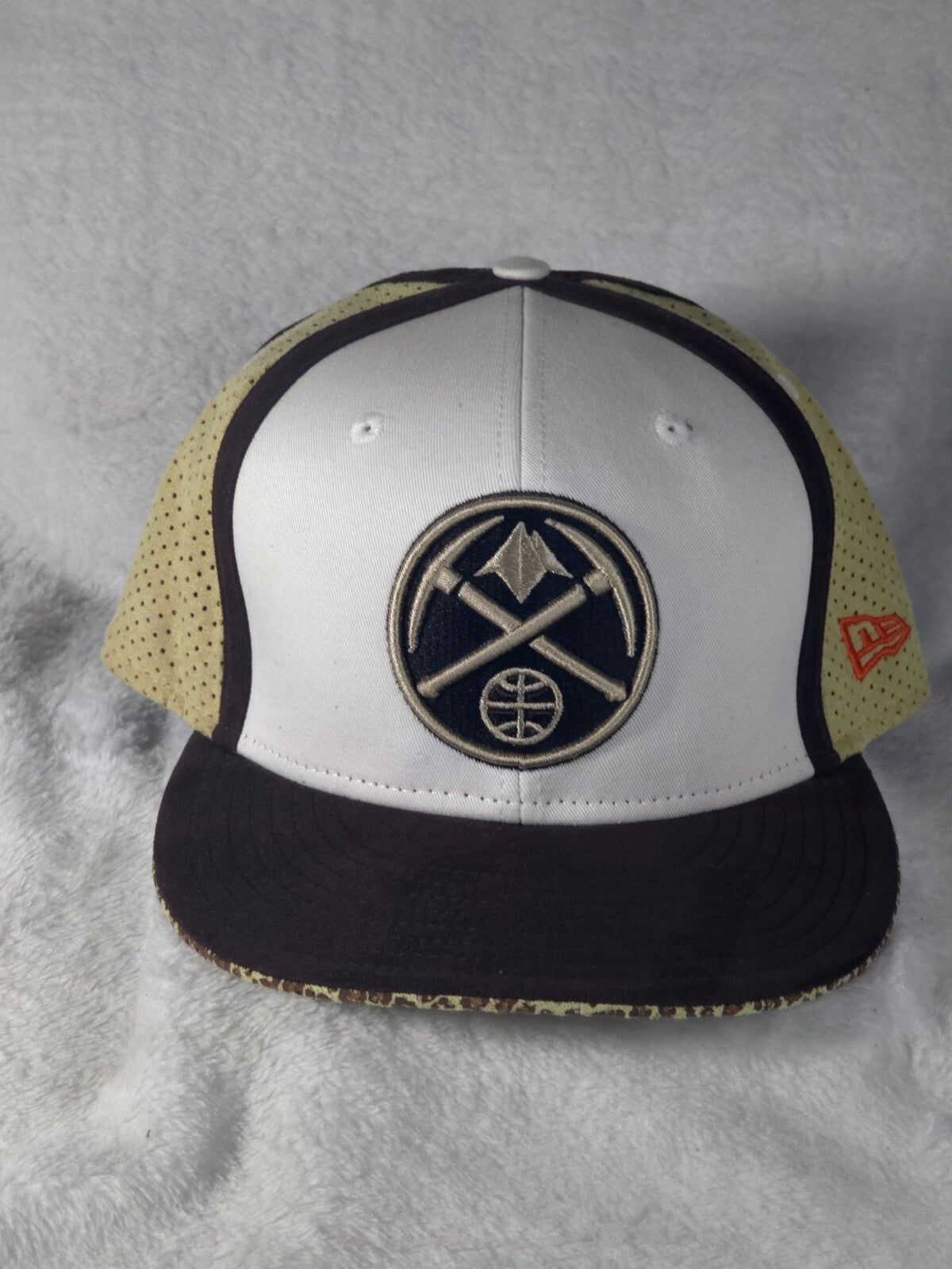 Denver Nuggets Team Logo White And Leopard Print Trucker Snapback