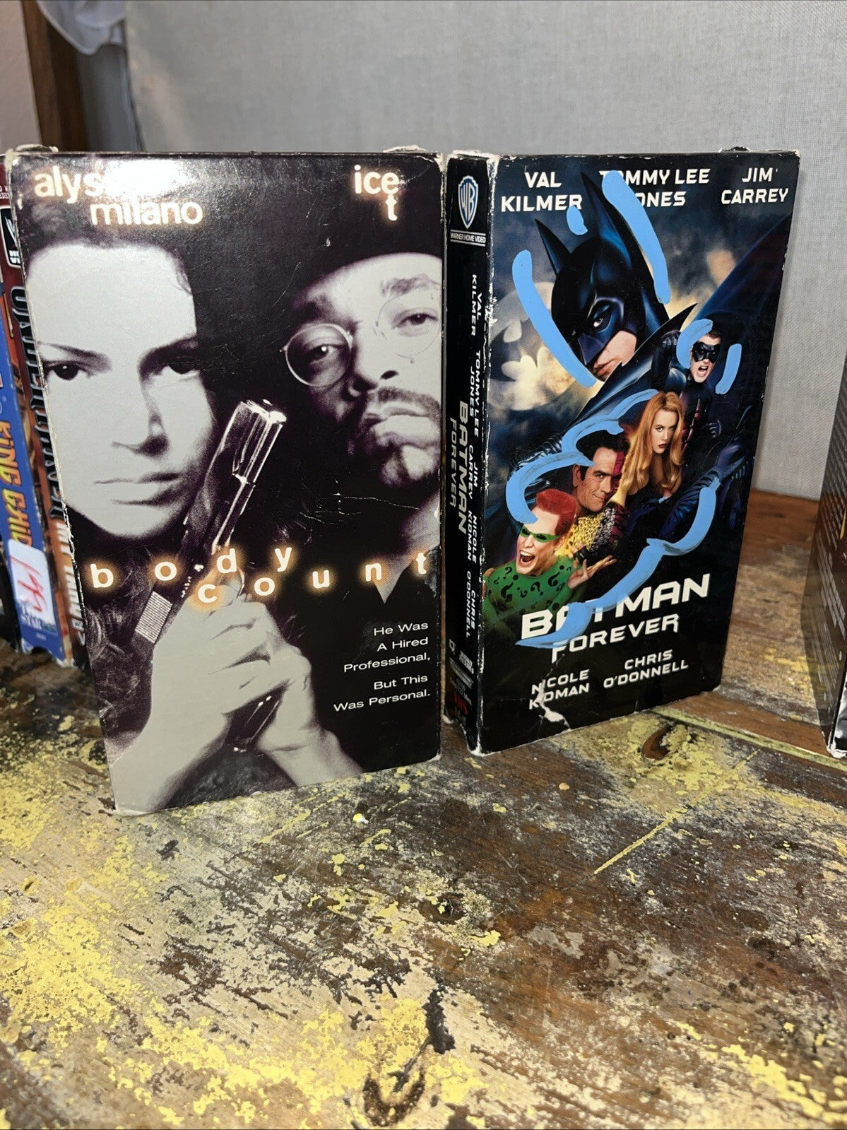 VHS movies Lot . including Batman forever I spy, body count, Star Ship Trooper