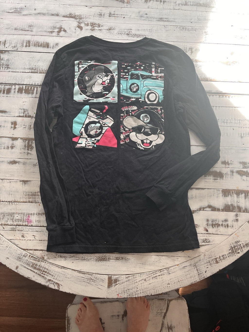 Buc-Ees Buc Ees Groovy Music Black Long Sleeve T-shirt Adult Unisex Small