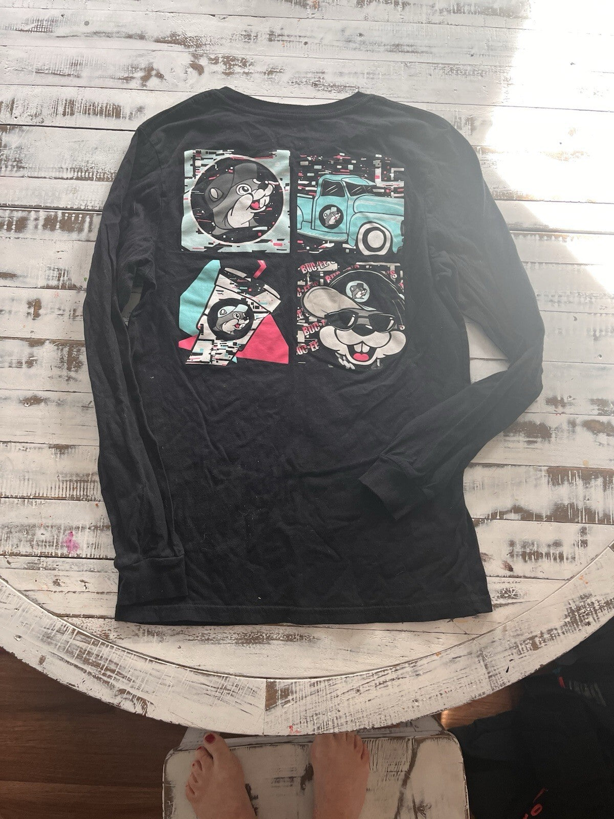 Buc-Ees Buc Ees Groovy Music Black Long Sleeve T-shirt Adult Unisex Small