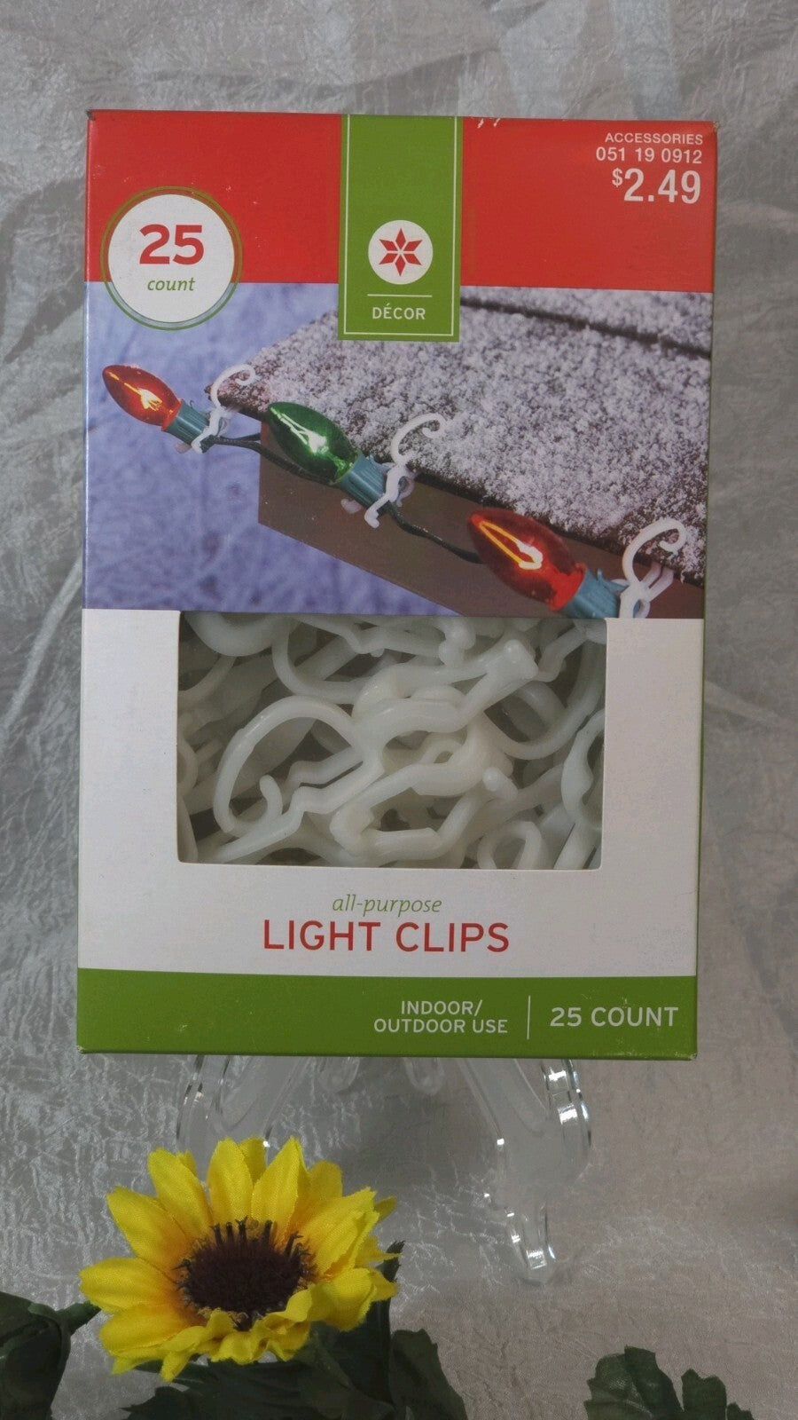 25 Light Clips for Mini, Rope, LED, Icicle, C-7, C-9, etc., Christmas Lights NEW