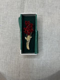 Vintage jewelry beautiful Avon especially for you Roses Brooch. * box Has Stain