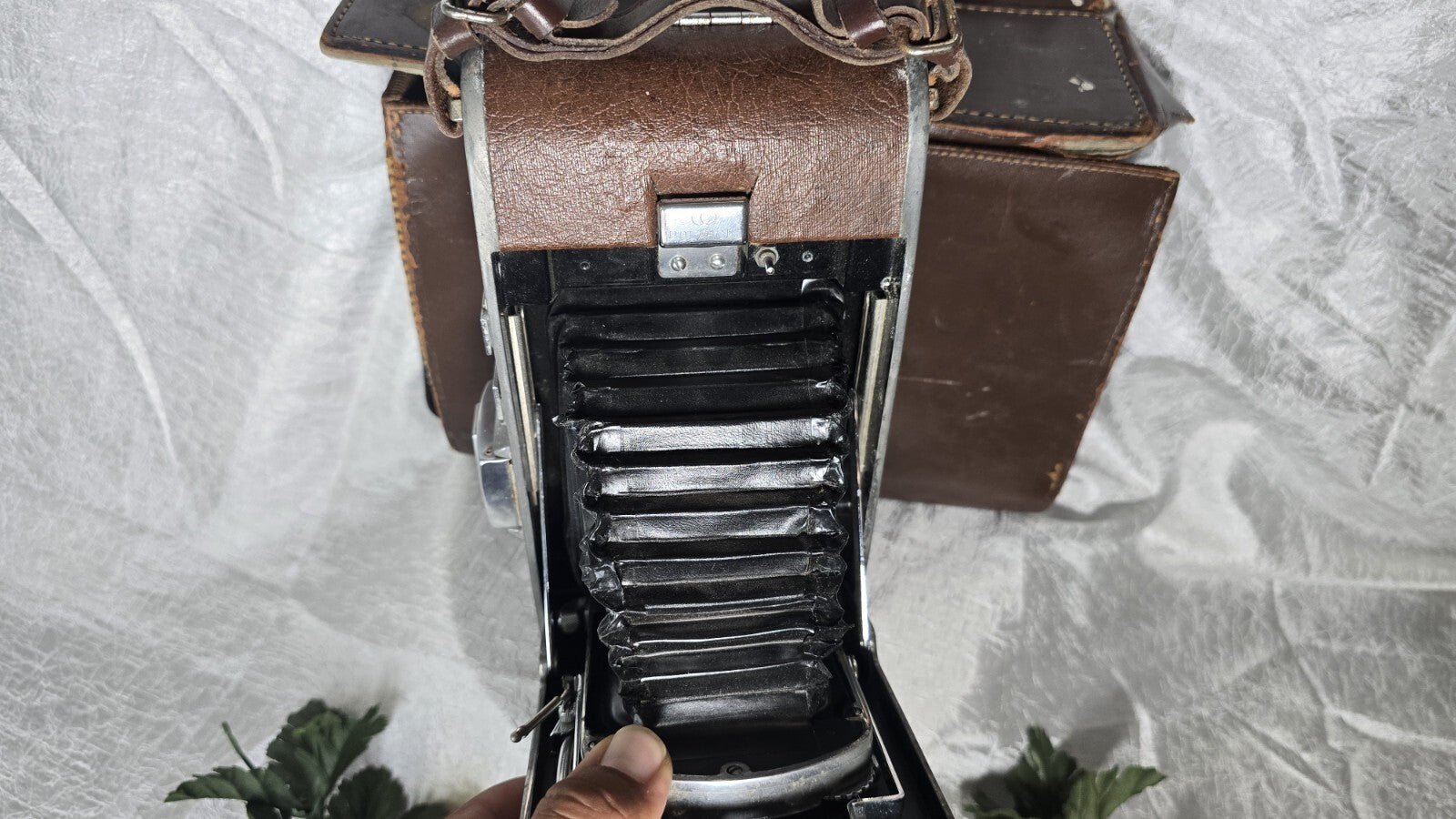 Vintage (Parts) Polaroid Model 95 Land Camera - Parts