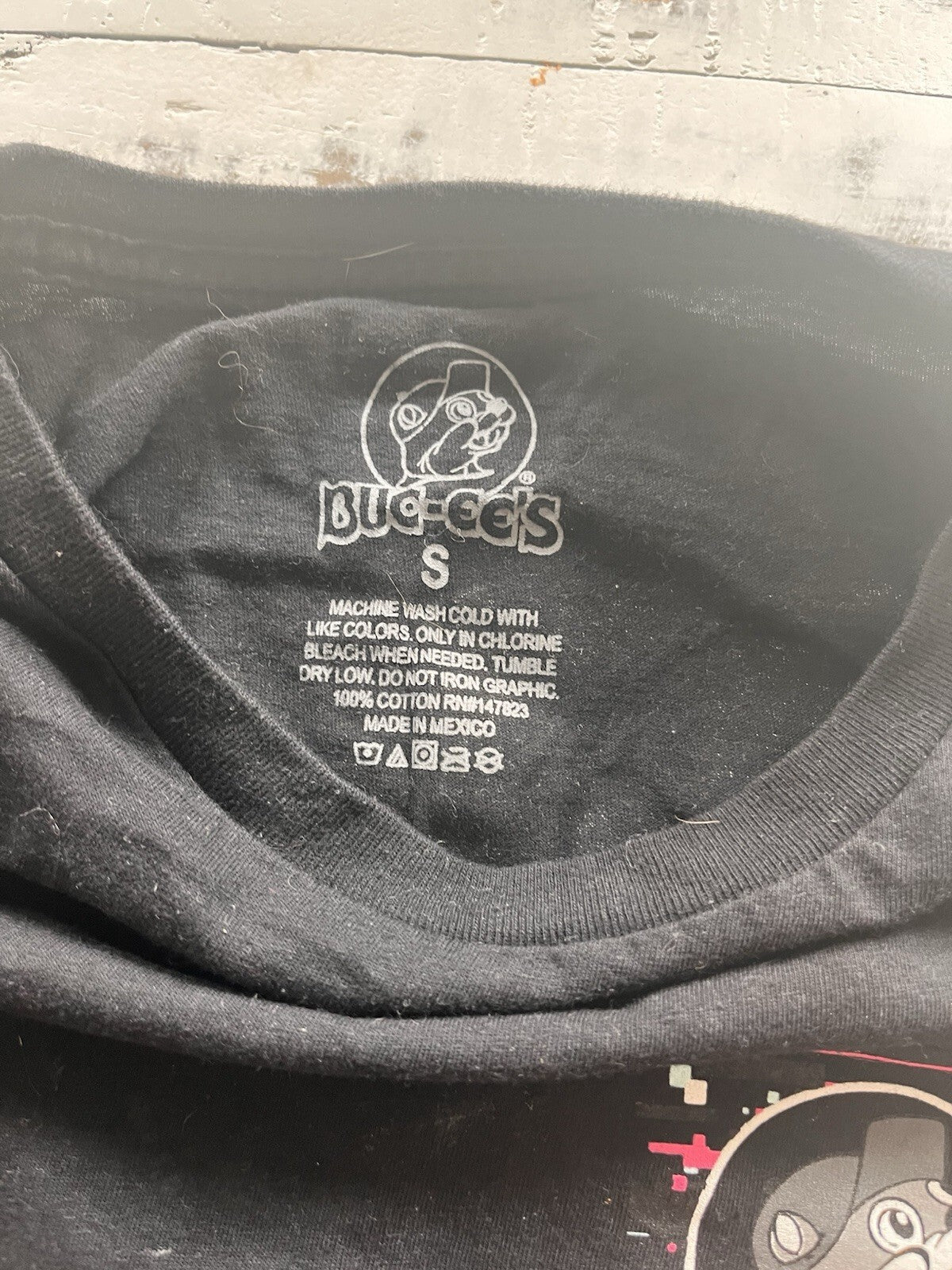 Buc-Ees Buc Ees Groovy Music Black Long Sleeve T-shirt Adult Unisex Small