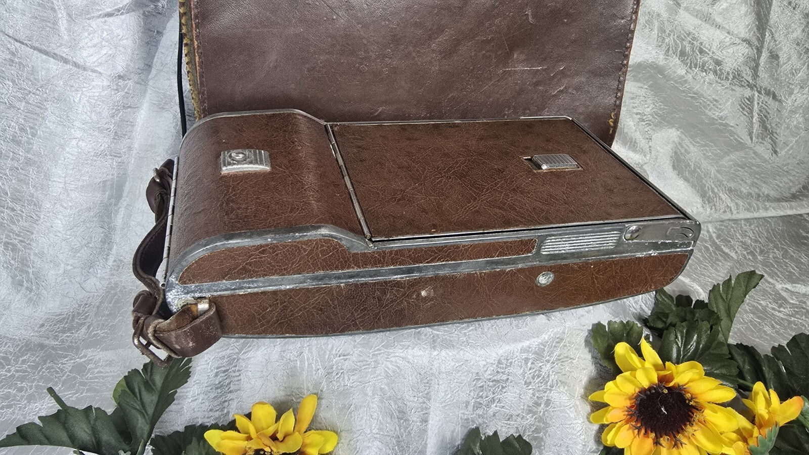 Vintage (Parts) Polaroid Model 95 Land Camera - Parts