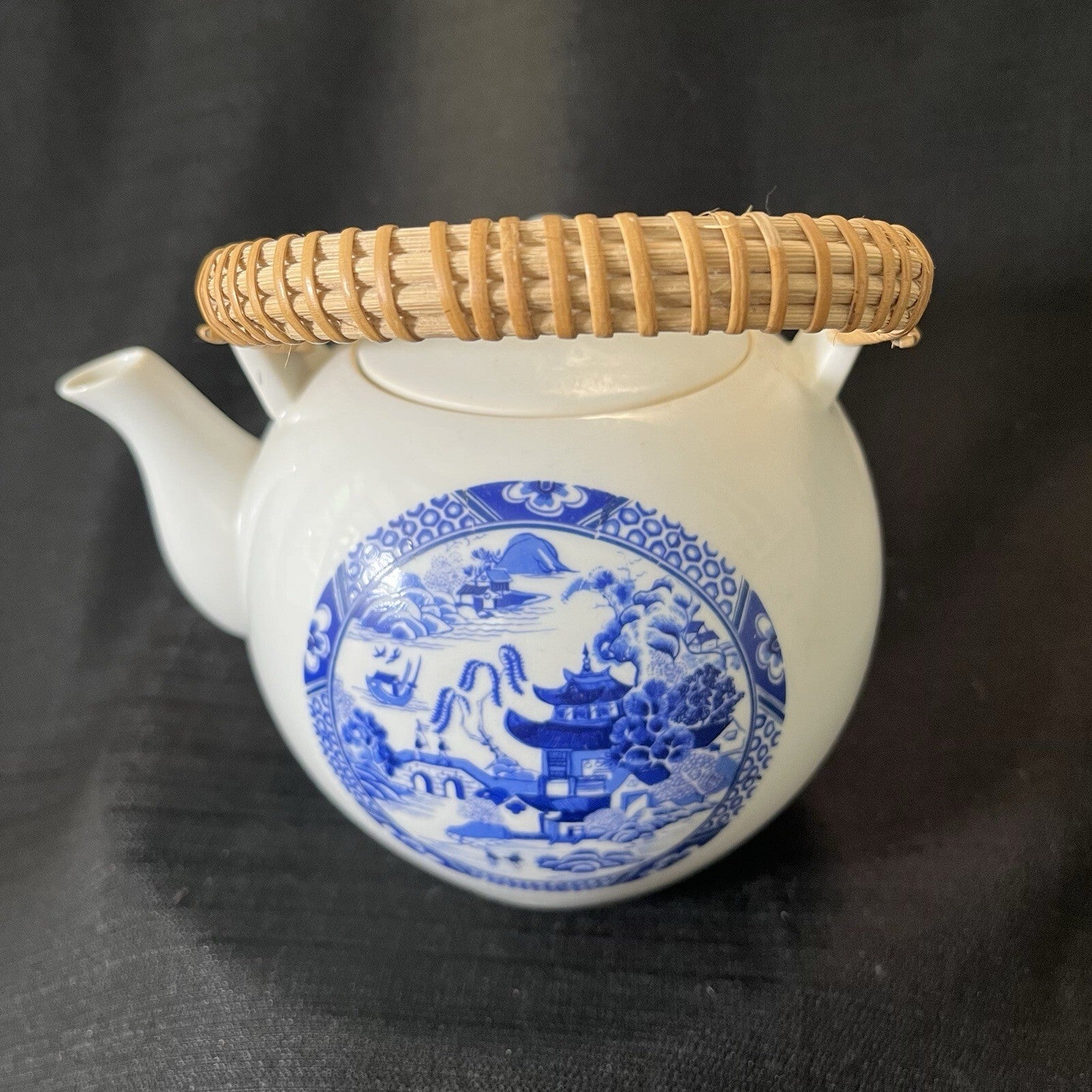 Japanese Porcelain Teapot Chinoiserie Blue Rattan Handle Cottage  Farm House 6.5