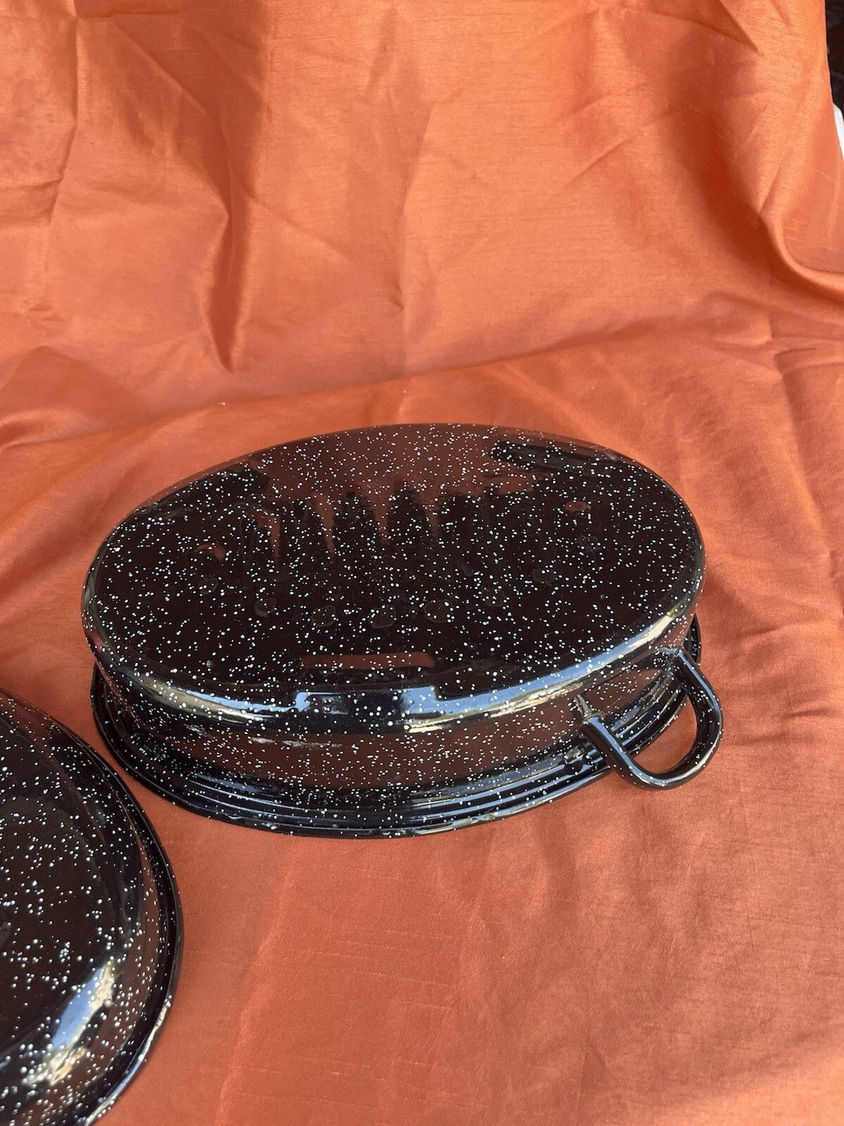 Granite Ware Enamel 12” Black Speckle Roaster Rotisserie Pan W/Lid