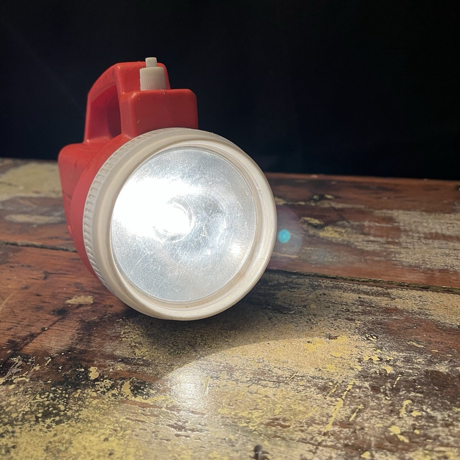 vintage Rayovac Nite Hawk flashlight, made in the USA