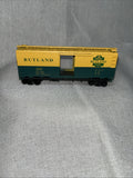 Athearn HO #10119 Rutland Box Car #300, yellow/green Missing One Door