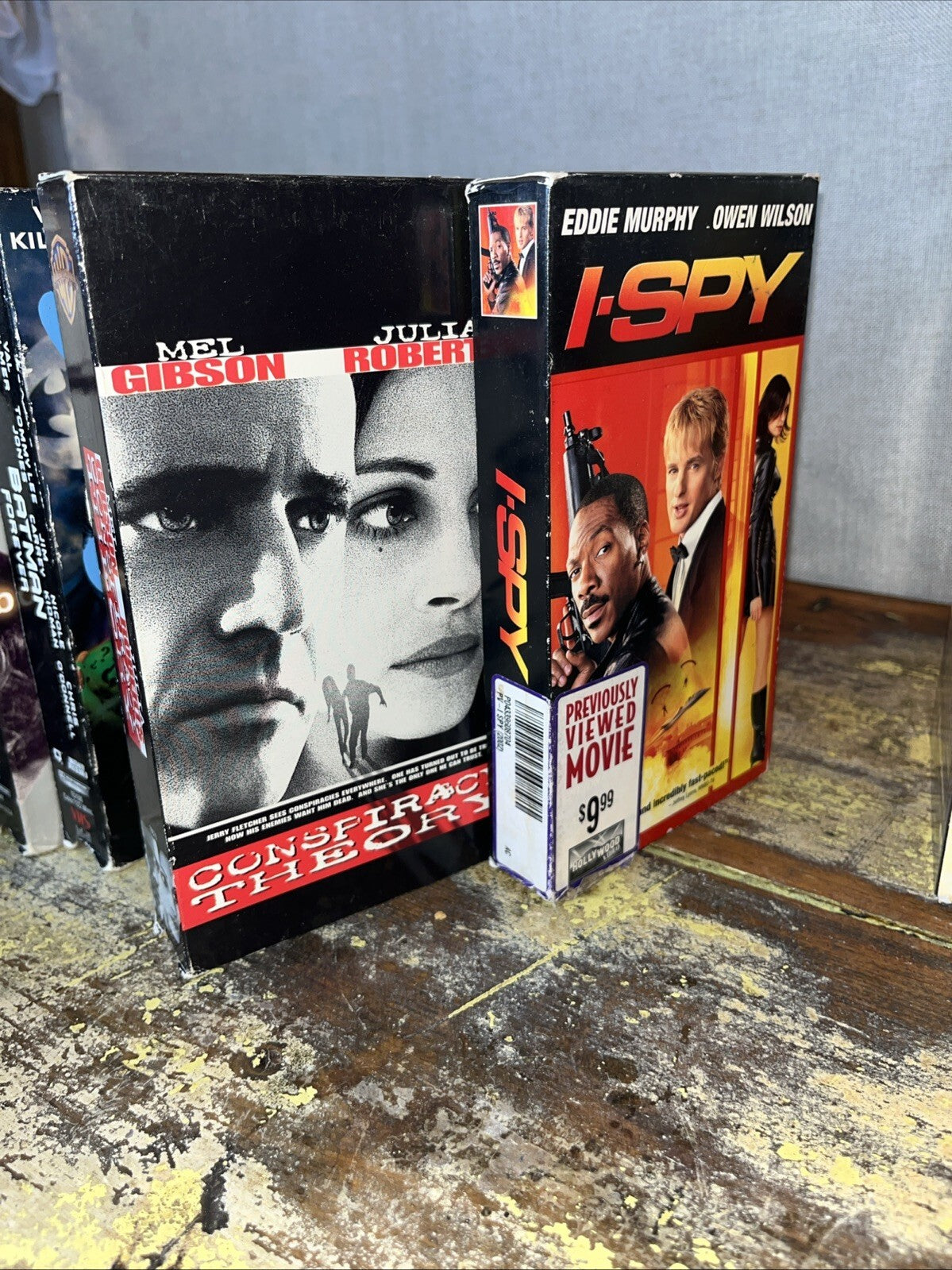 VHS movies Lot . including Batman forever I spy, body count, Star Ship Trooper