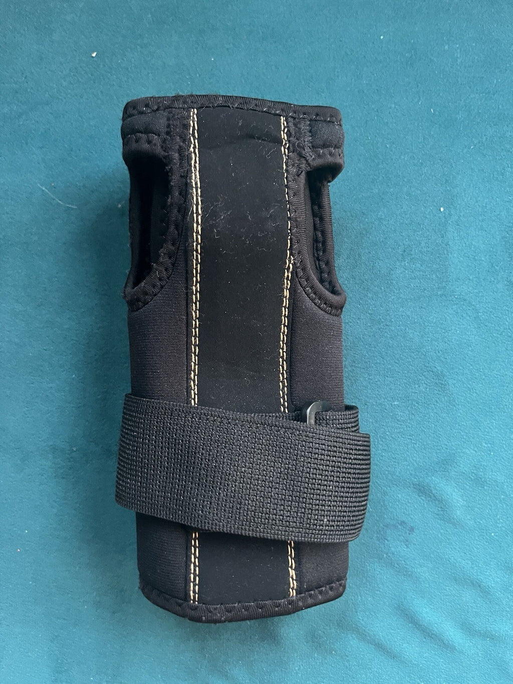 Copper Fit Rapid Relief, Wrist Brace Adjustable Fits  Wrist S/M - Black