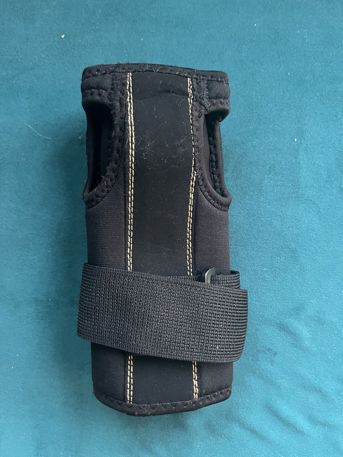 Copper Fit Rapid Relief, Wrist Brace Adjustable Fits  Wrist S/M - Black