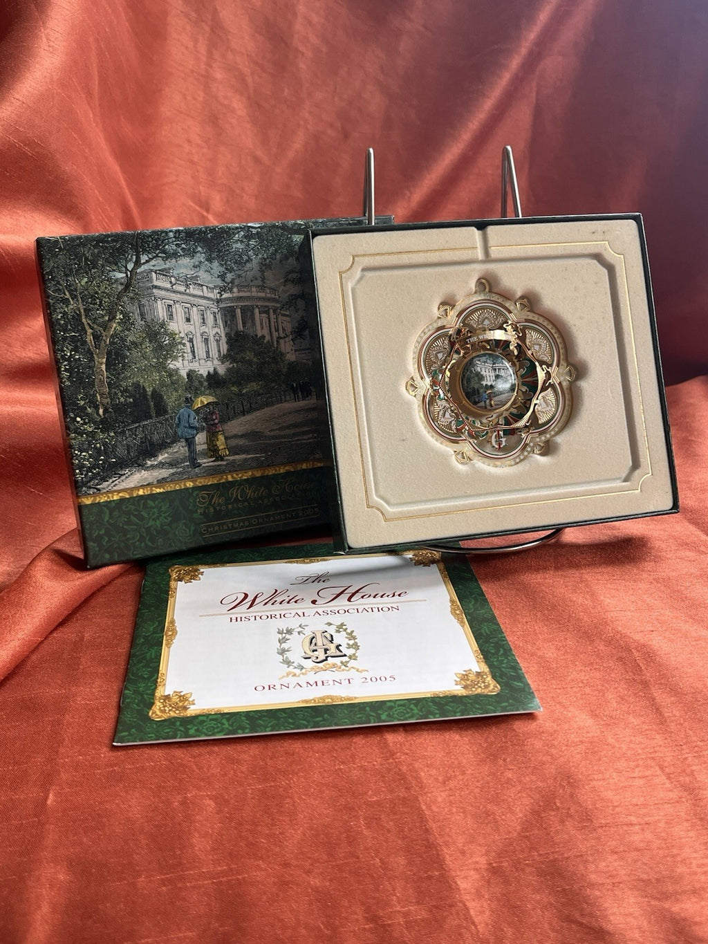 2005 The White House Historical Association Christmas Ornament with Box