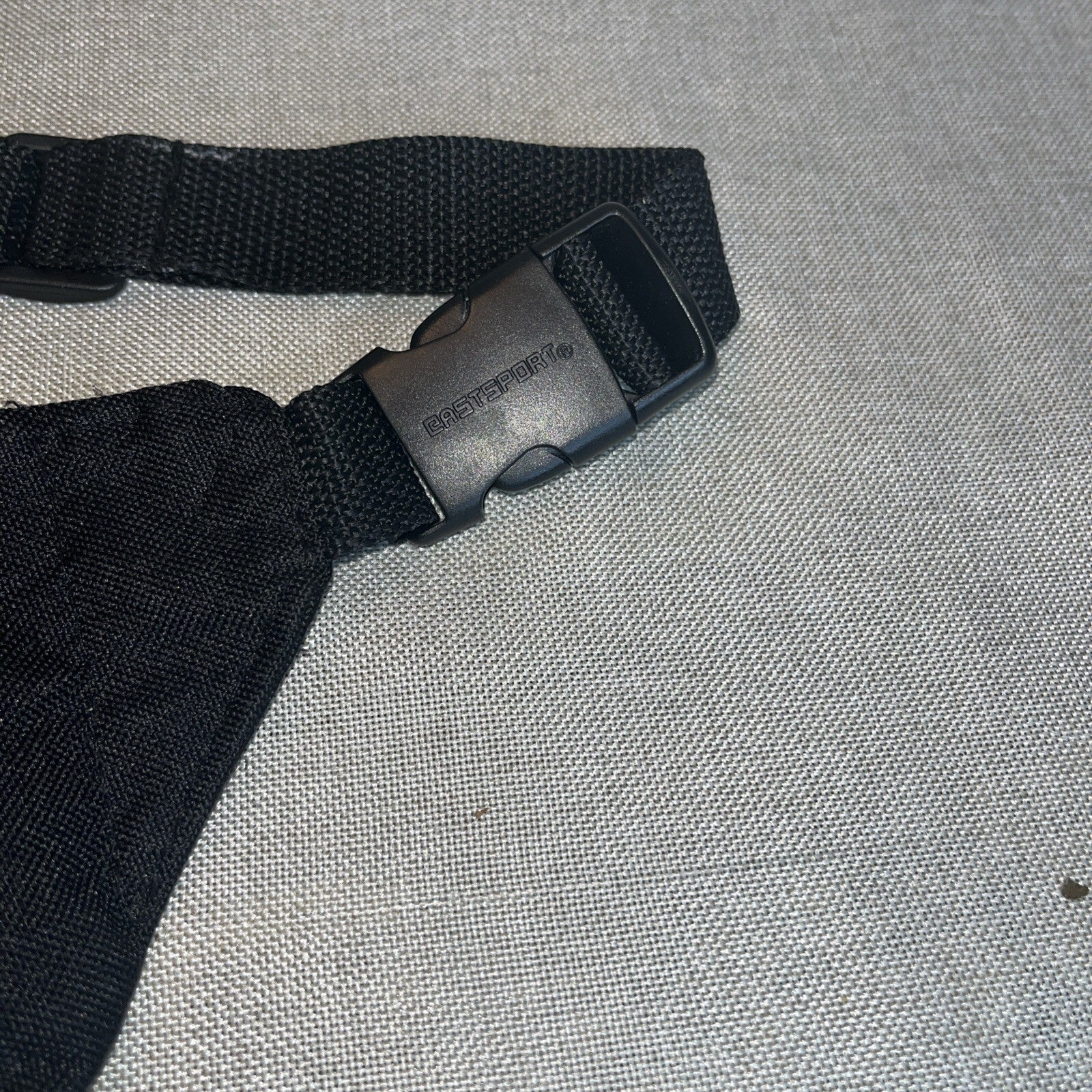 New Eastsport Outdoor Company Fanny Pack. 3 Zippers Adjustable Straps. Hiking