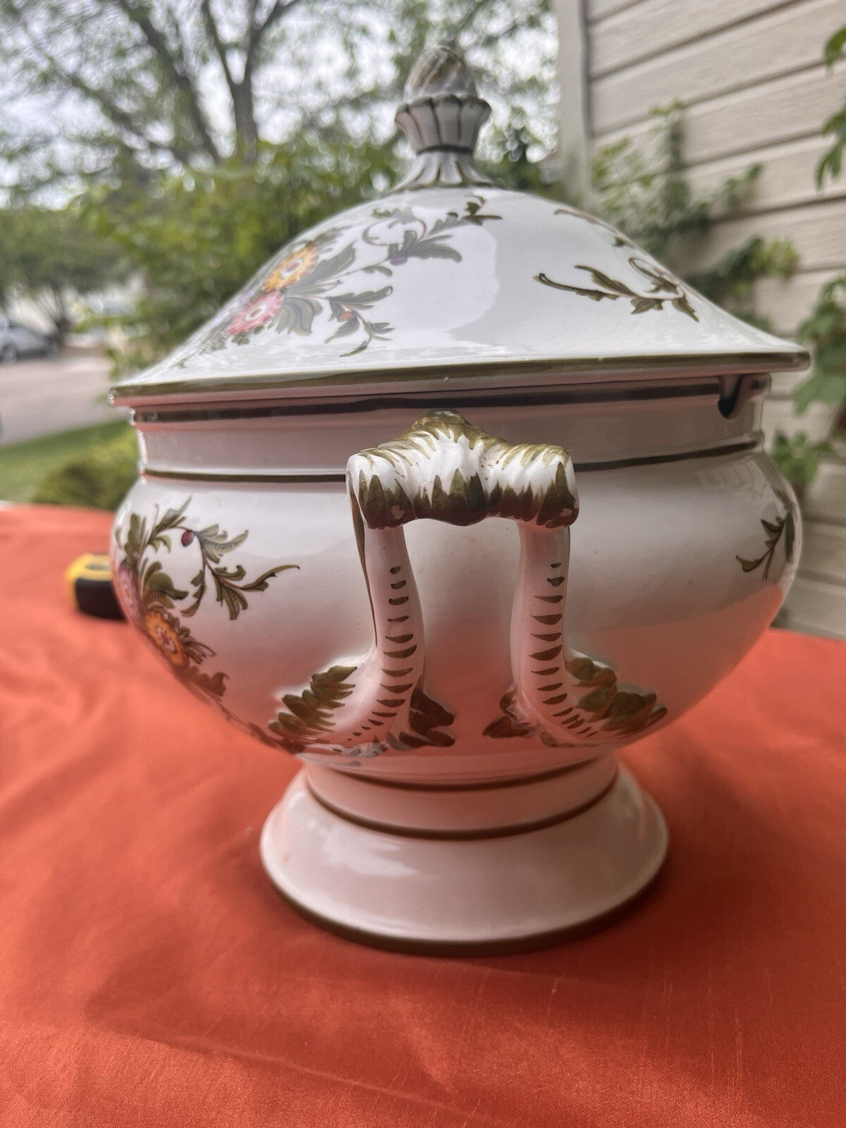 Vintage Soup Tureen Vintage. Floral Design. No Laddle****Made In Italy
