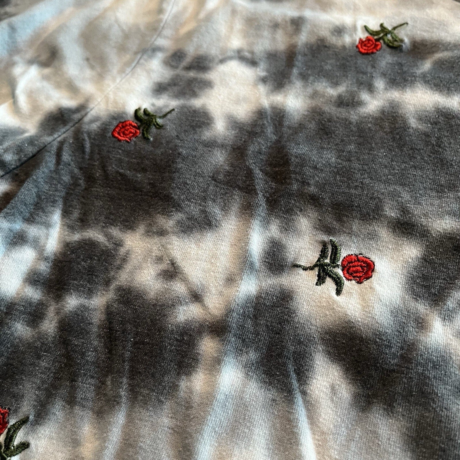 Eightyeight Brand  Tee Rose Print, ￼ tie-dye
