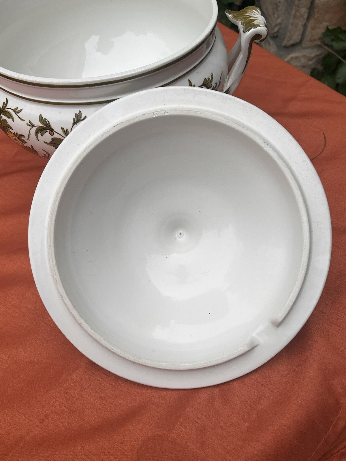 Vintage Soup Tureen Vintage. Floral Design. No Laddle****Made In Italy