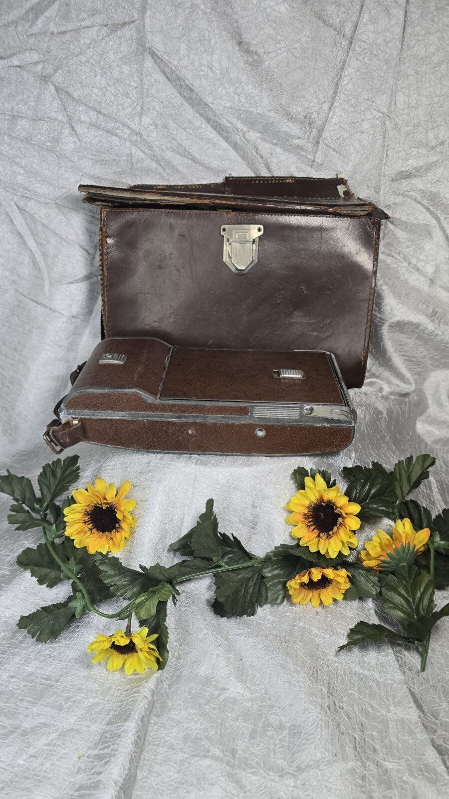 Vintage (Parts) Polaroid Model 95 Land Camera - Parts