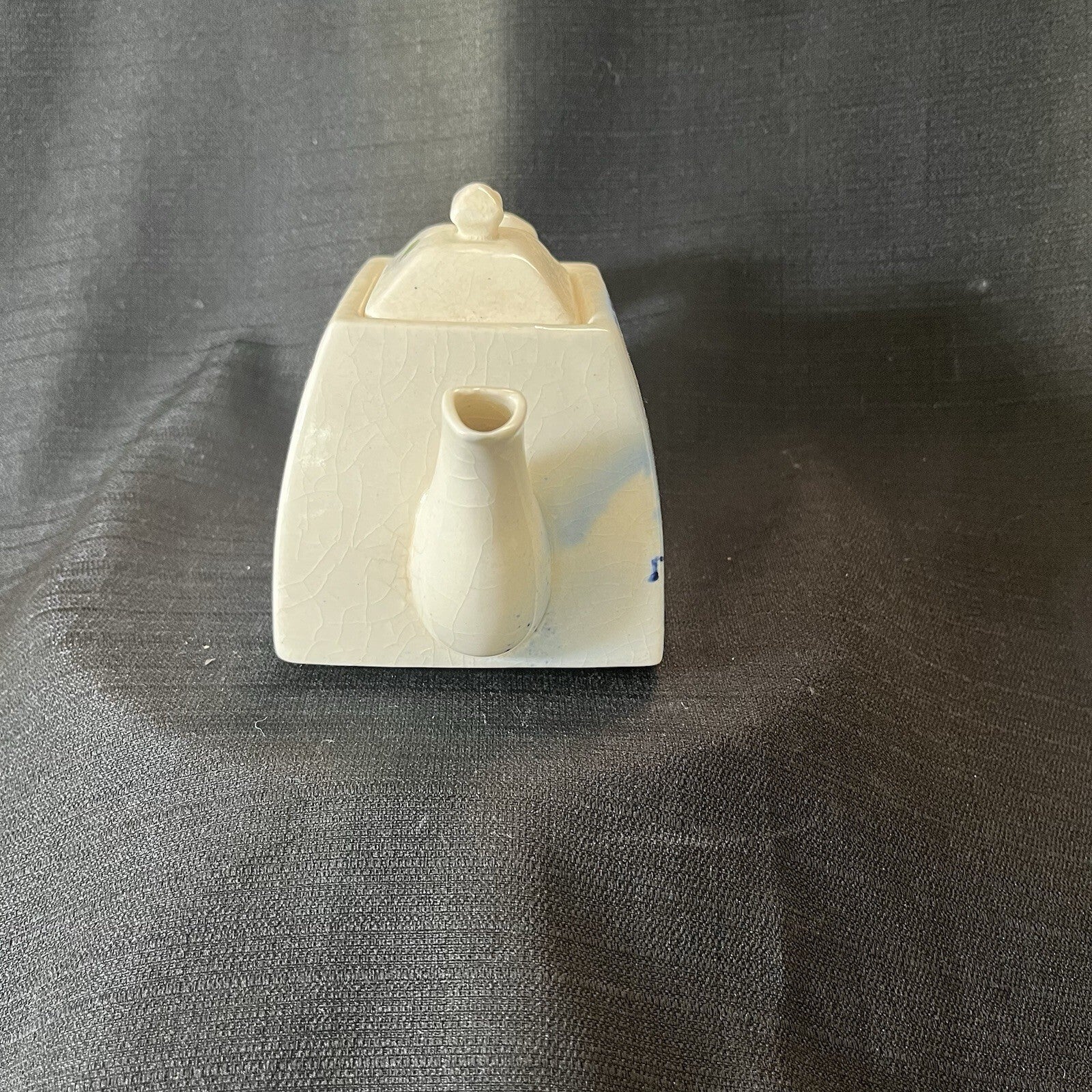 Vintage Square teapot with decorative design