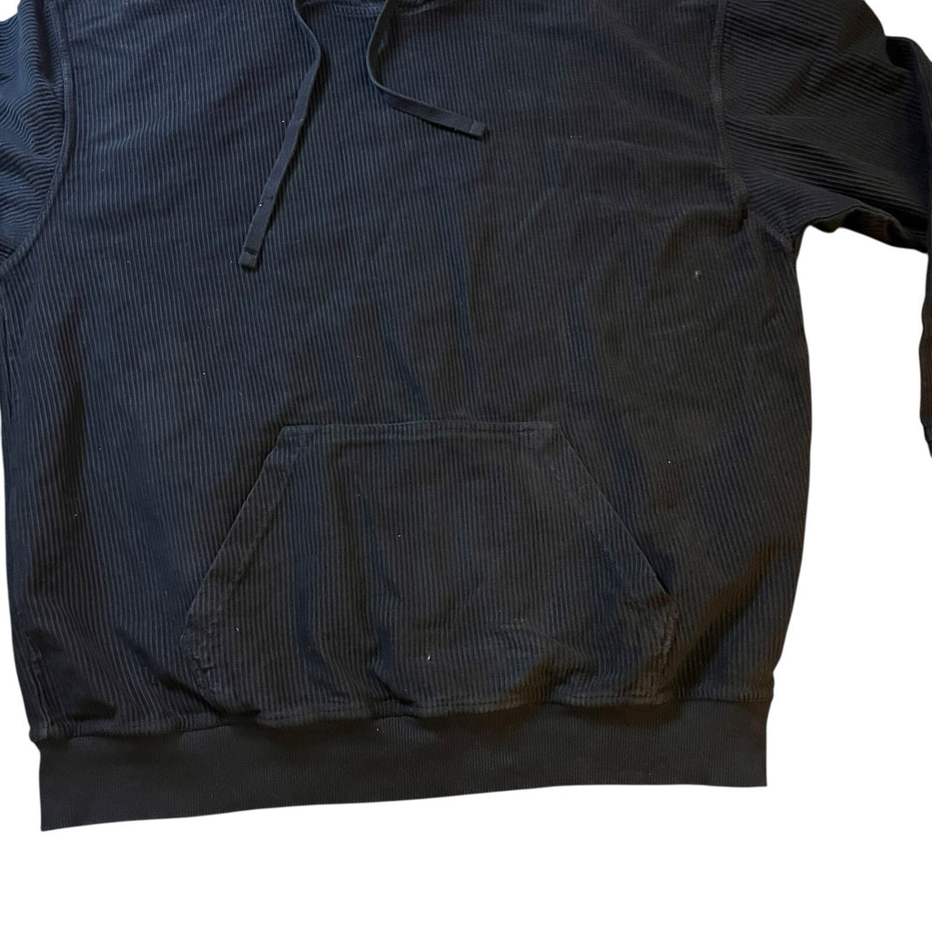 Ribbed pullover sweater with front pocket size large