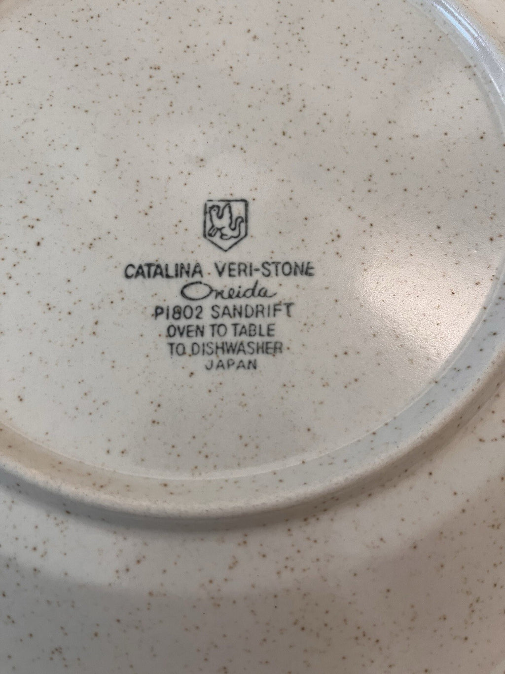Oneida Veri-Stone Dinner Plate   10.5” P1802 Sandrift