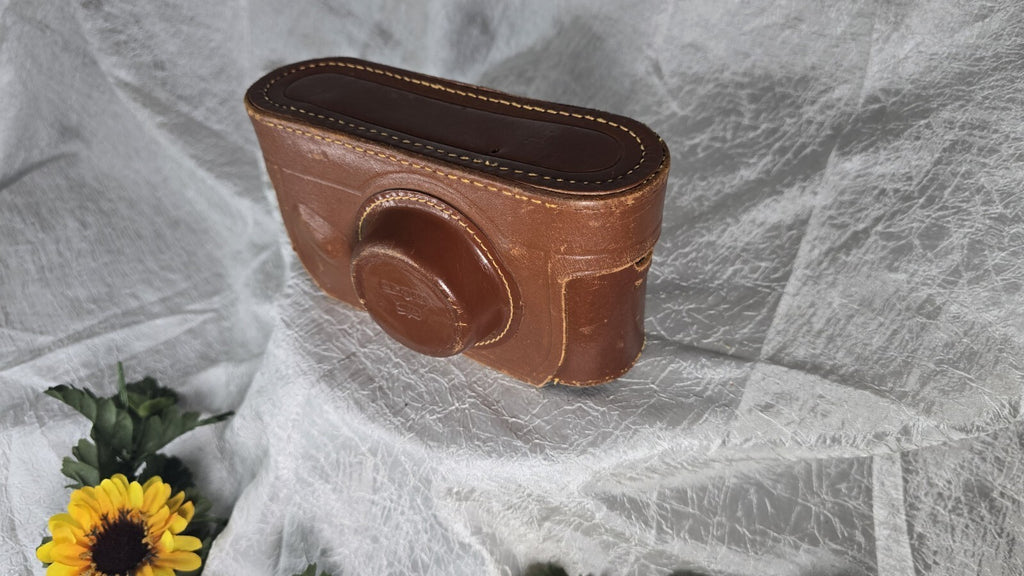 Vintage Aurgus 35mm Camera With Original Leather Case