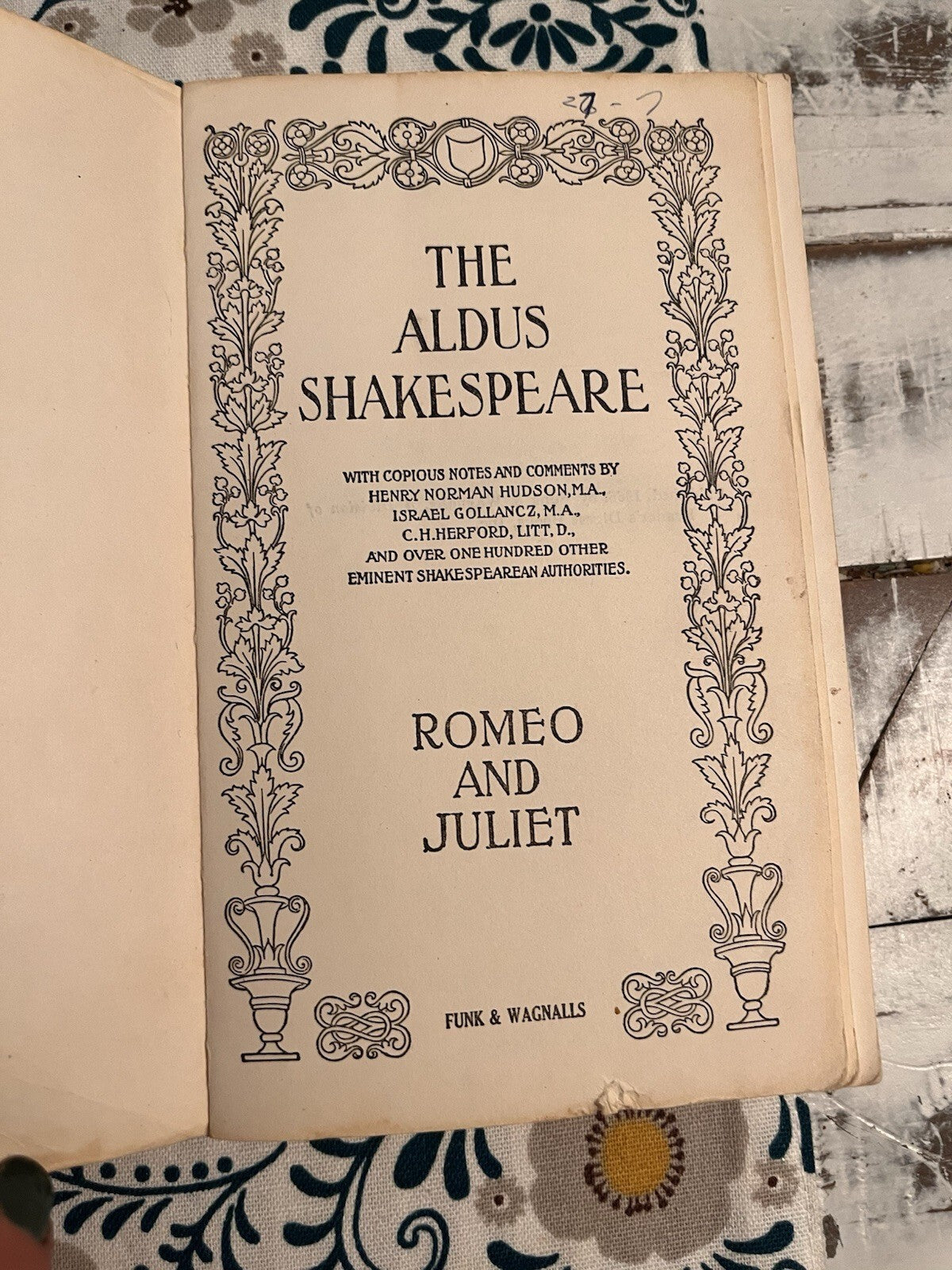 Romeo and Juliet - Shakespeare, William - 1968-01-01 - Funk & Wagnalls
